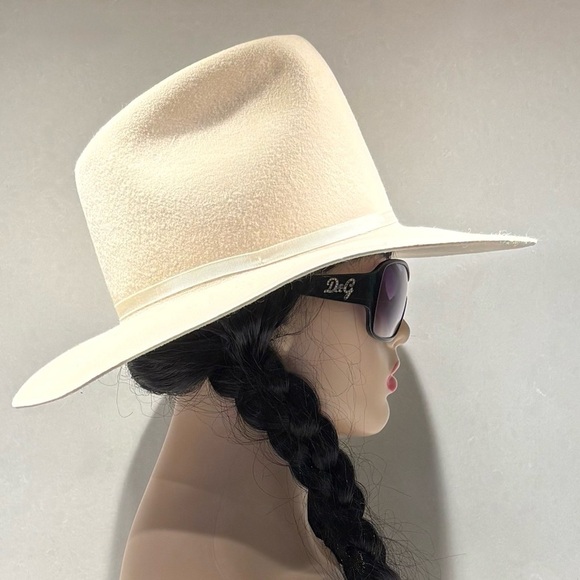 Vintage Stockman Calgary Cream Cowboy Hat with Feather - Size 7 1/8 (57) - Picture 4 of 15